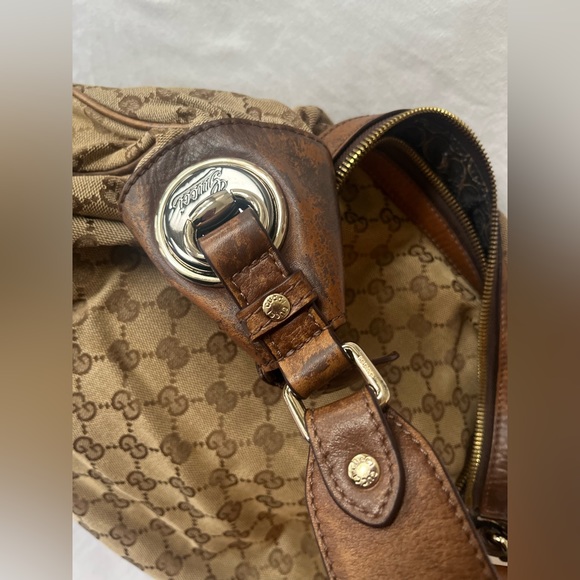 Gucci purse - Picture 6 of 7